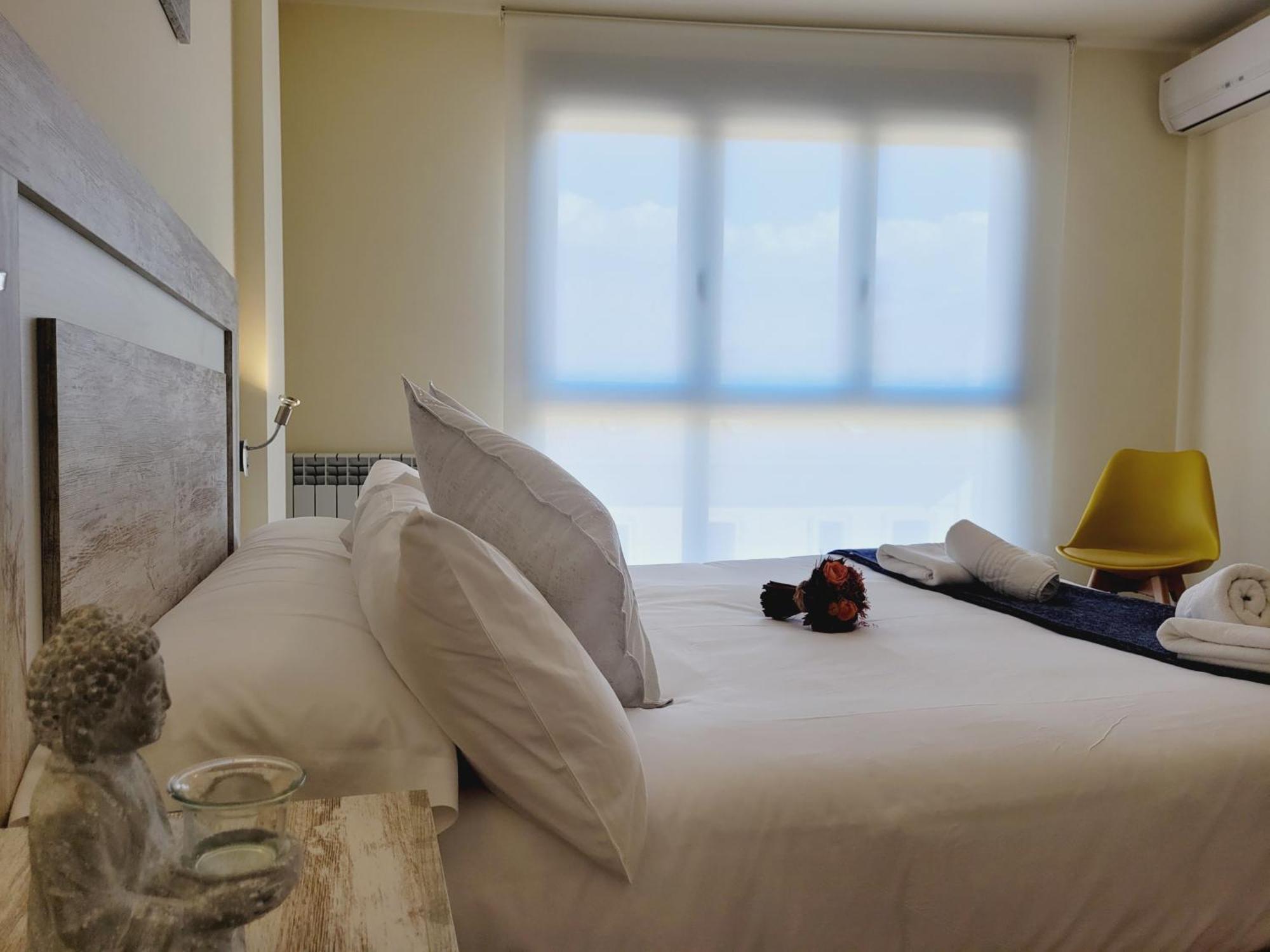 Apartamentos Bella Aínsa Quarto foto