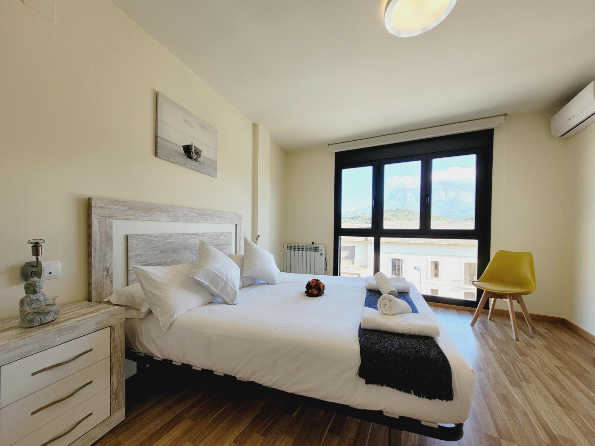Apartamentos Bella Aínsa Quarto foto